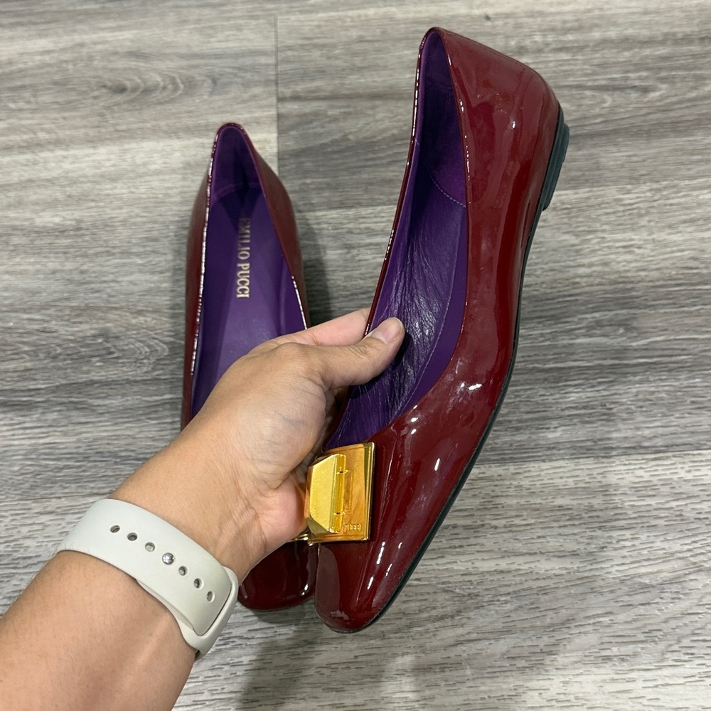Emilio Pucci Burgundy Flats with Gold Buckle Patent Leather Ballerina Shoes - Picture 3 of 8